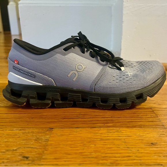 EUC On Running Cloud X4 Training Shoes in Purple and Black, Women’s Size 7.5 - Picture 4 of 10